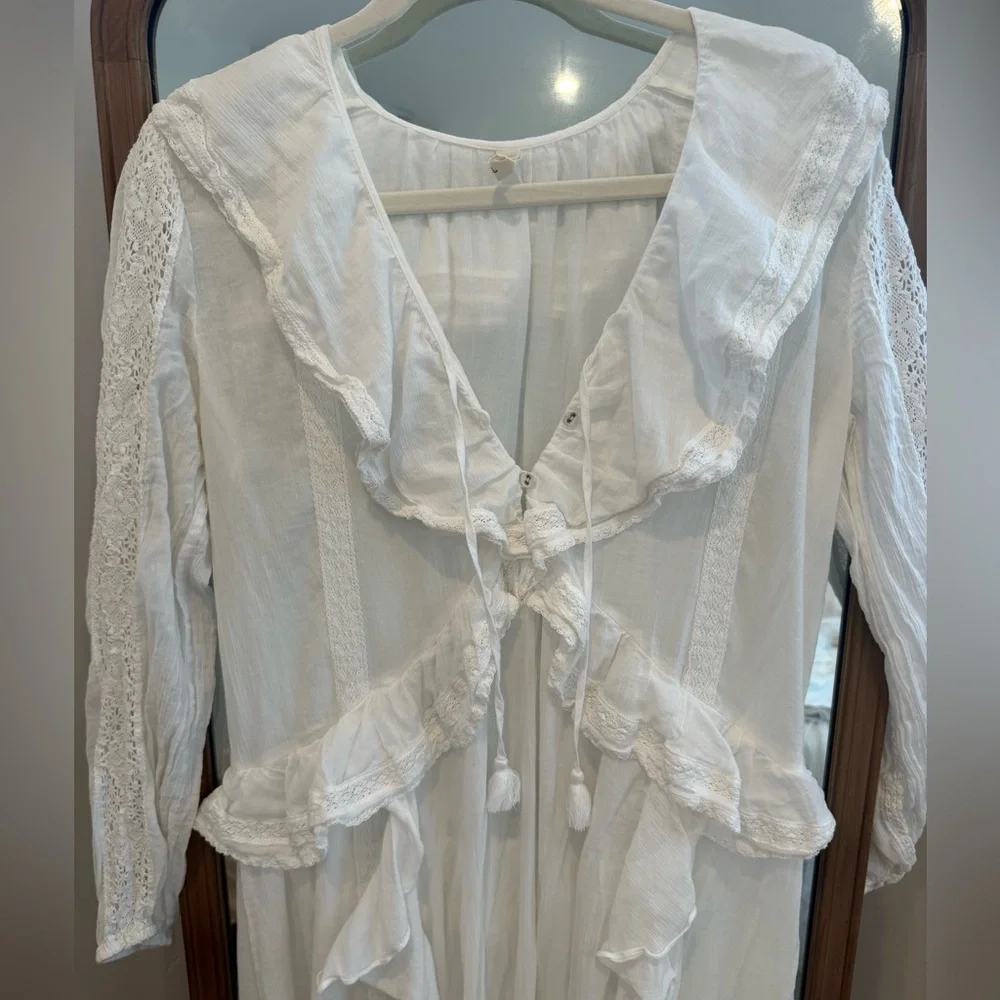 Spell Ivory Lace Dress - Picture 8 of 8